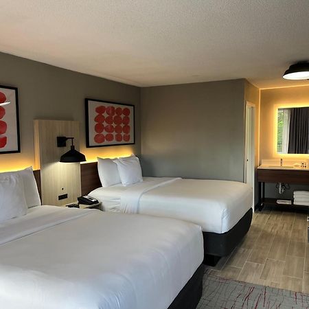 מלון Wyndham Garden Columbia-Ft Jackson מראה חיצוני תמונה