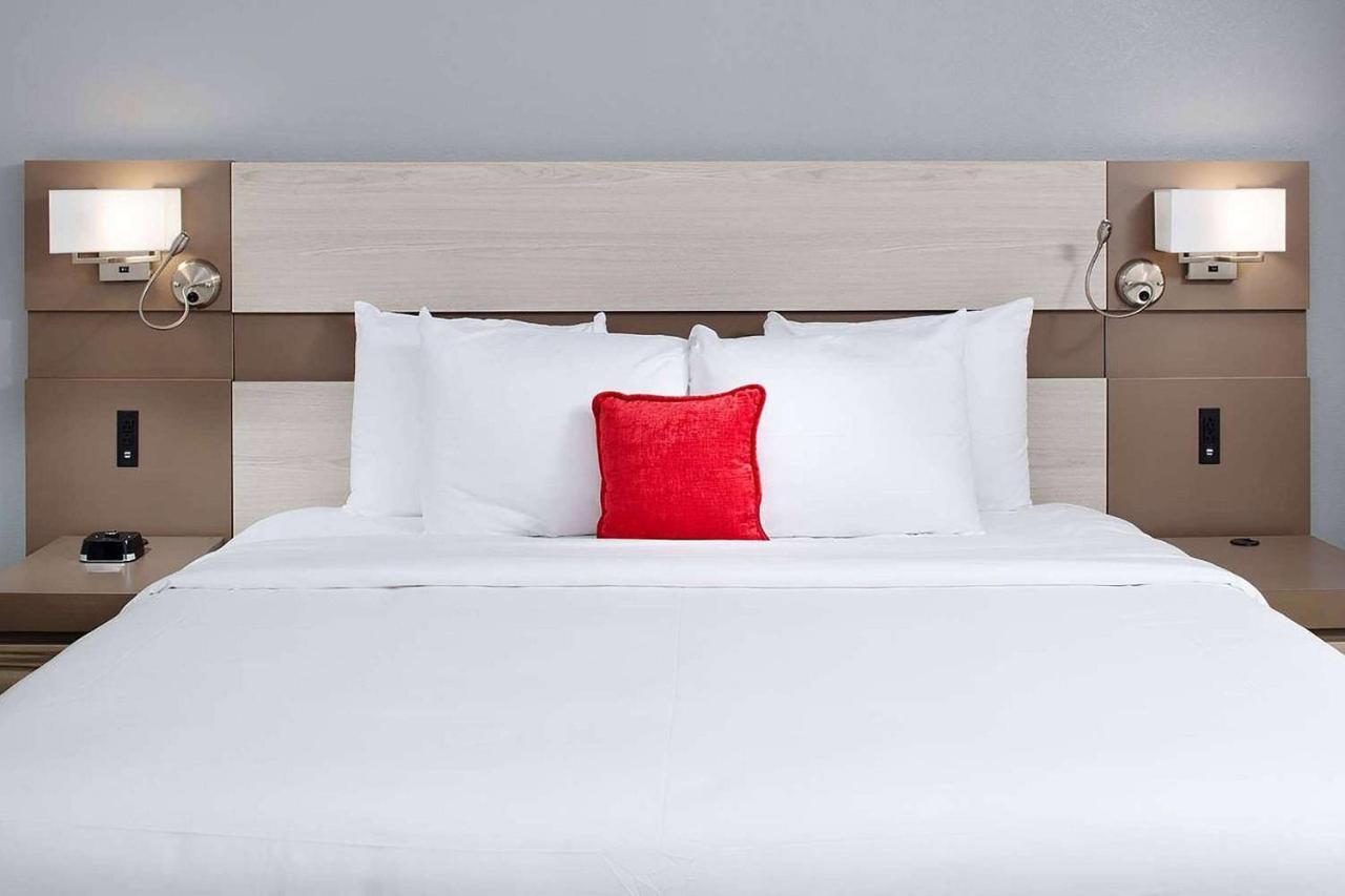 מלון Wyndham Garden Columbia-Ft Jackson מראה חיצוני תמונה