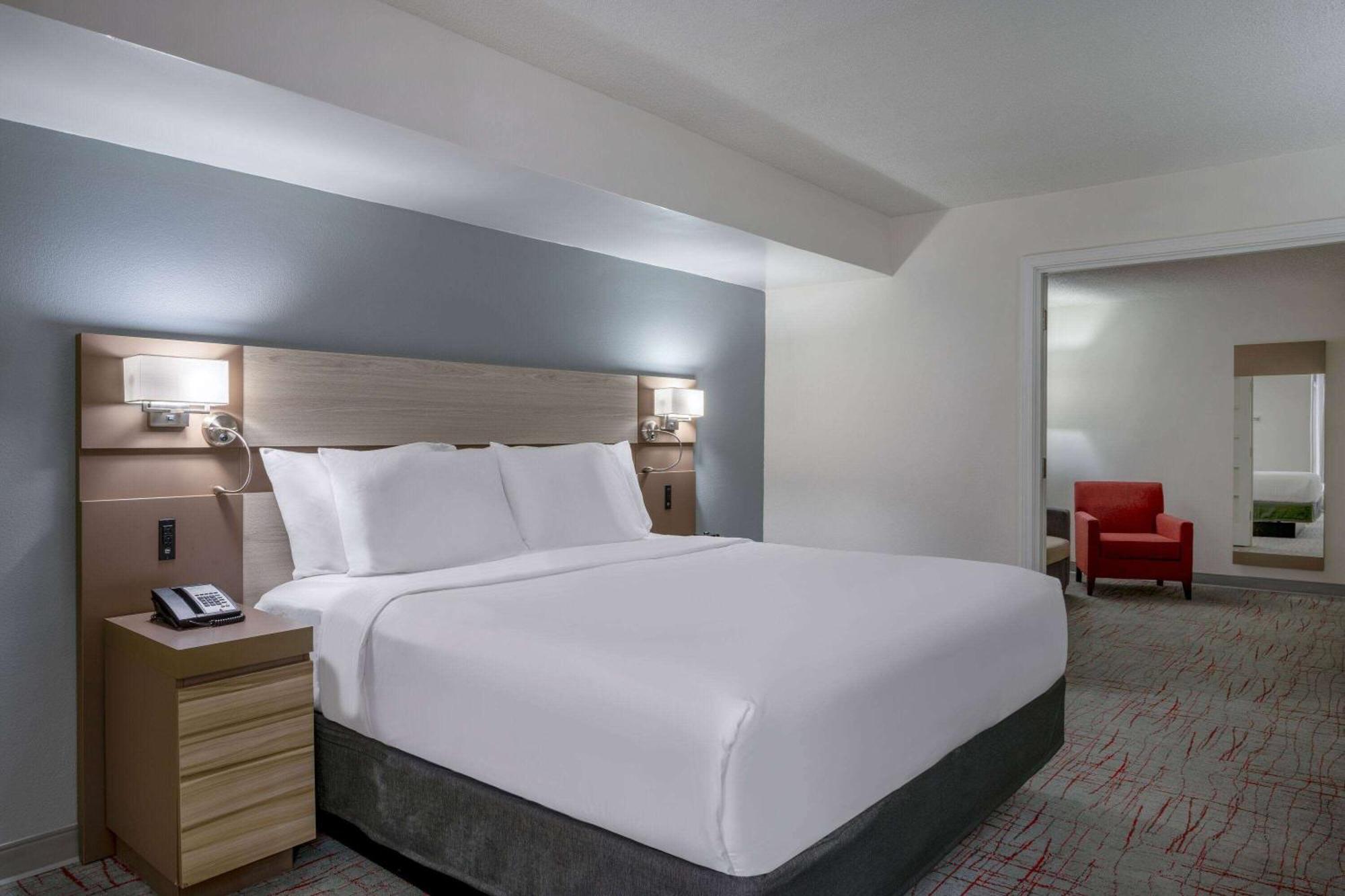 מלון Wyndham Garden Columbia-Ft Jackson מראה חיצוני תמונה