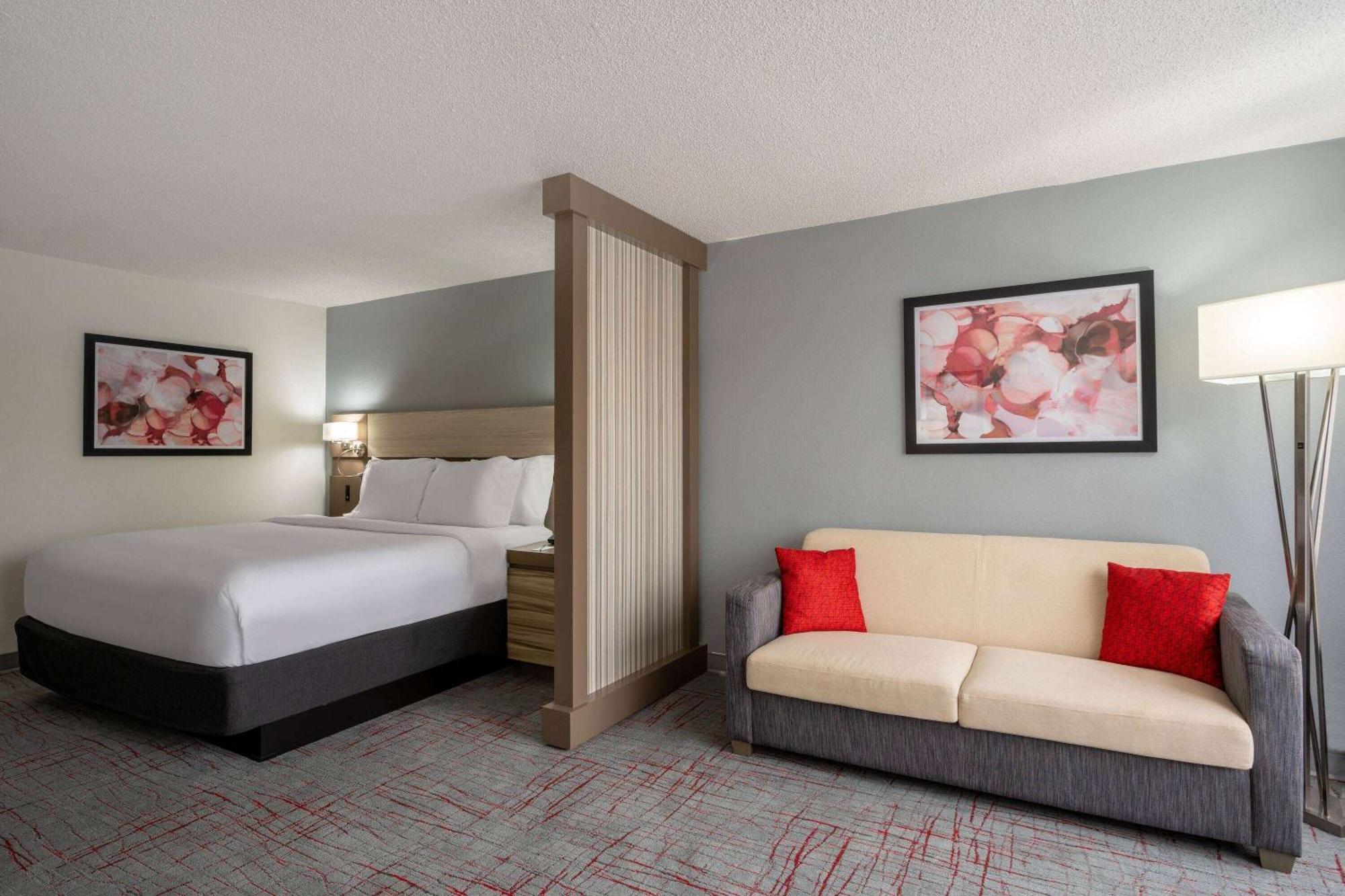 מלון Wyndham Garden Columbia-Ft Jackson מראה חיצוני תמונה