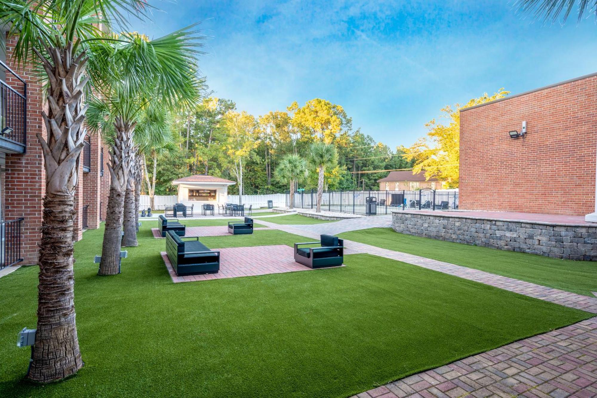 מלון Wyndham Garden Columbia-Ft Jackson מראה חיצוני תמונה
